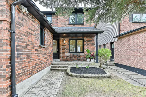 35 Buchanan Crescent, Aurora, ON L4G 5K4