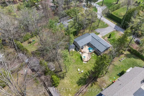10 Maplewood Lane, ON L0E 1R0