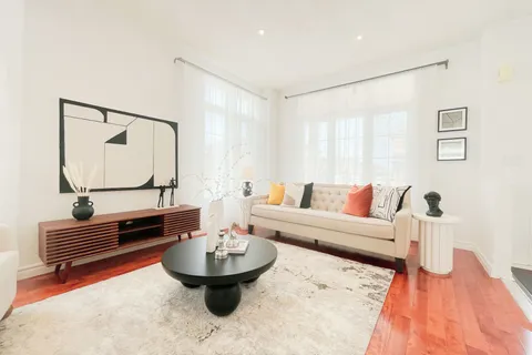 24 Crawford Street, ON L6C 2L4
