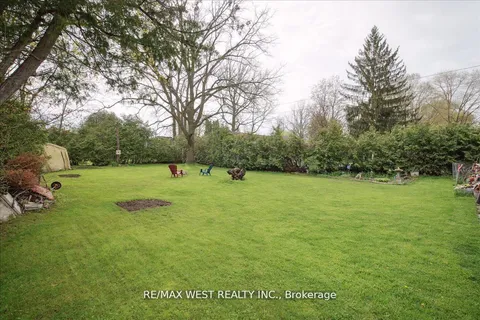 55 River Street, ON L0E 1R0