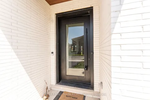 88 Cosford Street, ON L4G 0G6
