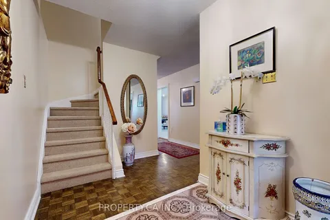 109 Lisa Crescent, ON L4J 2N2