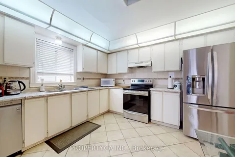 109 Lisa Crescent, ON L4J 2N2
