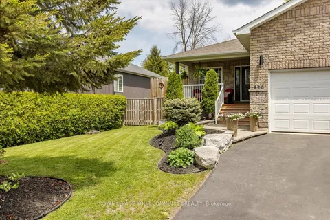 825 Elmwood Road, ON L4P 3E9