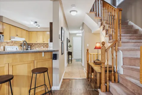 11 Snedden Avenue, ON L4G 7J6