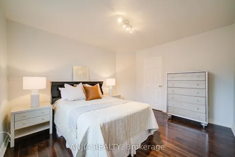 91 Crawford Street, ON L6C 2W3