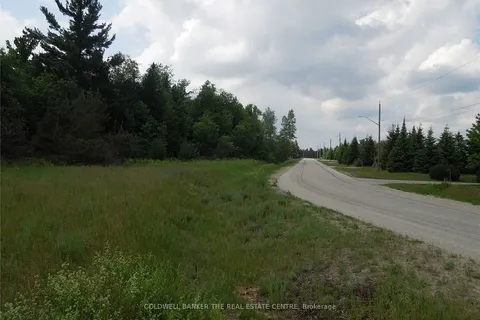 6 Tioga Boulevard, ON L0M 1J0