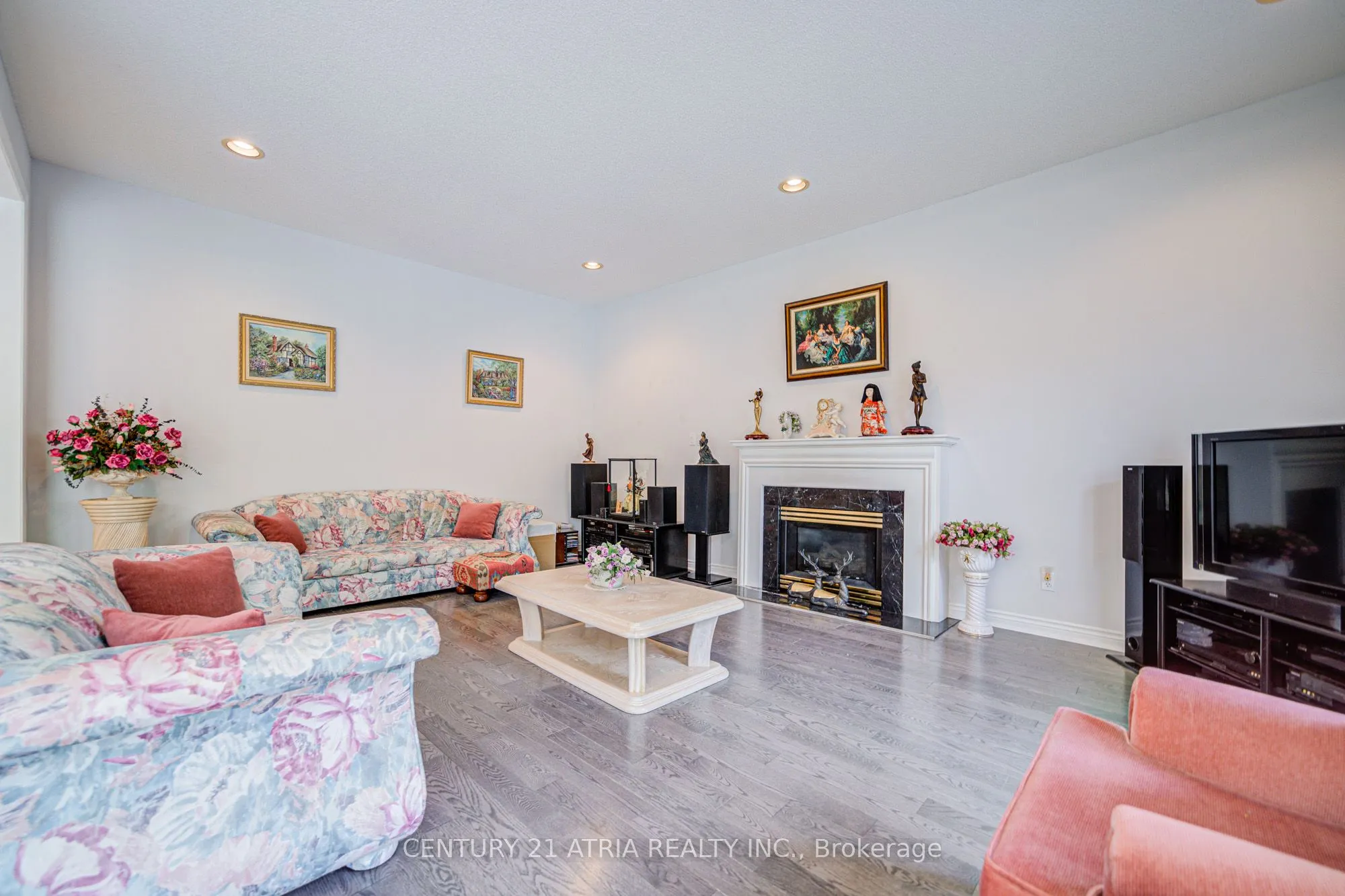 92 Springbrook Drive, ON L4B 3P9