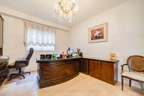 92 Springbrook Drive, ON L4B 3P9