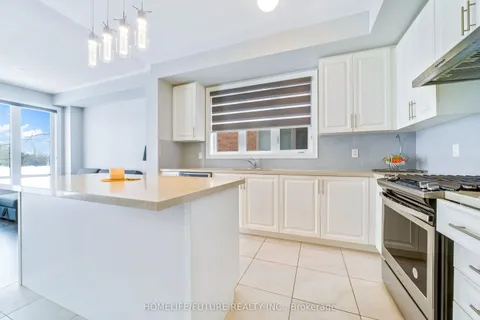 29 Erintol Way, ON L3S 0E6