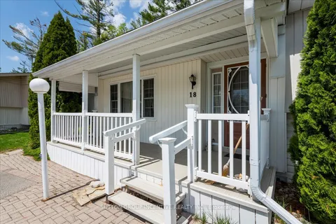 18 Riverview Circle, ON L9S 1M2