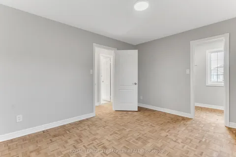 93 Silverado Trail, ON L4H 1W4
