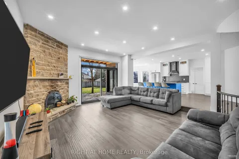 1092 Stonehaven Avenue, ON L3X 1M7