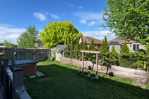 113 Fairwood Drive, ON L4P 3Y1
