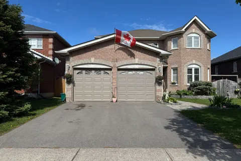 113 Fairwood Drive, ON L4P 3Y1