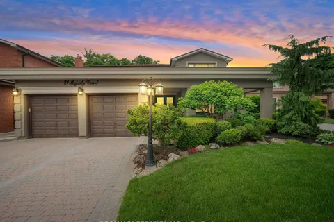 21 Majesty Court, ON L4L 3S6