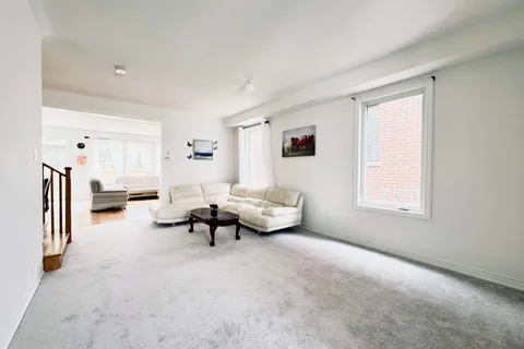 7 Wakefield Boulevard, ON L0M 1B5