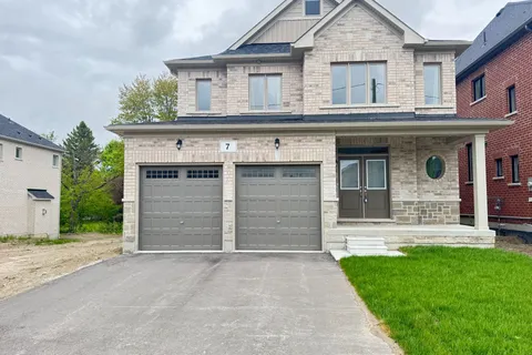 7 Wakefield Boulevard, ON L0M 1B5