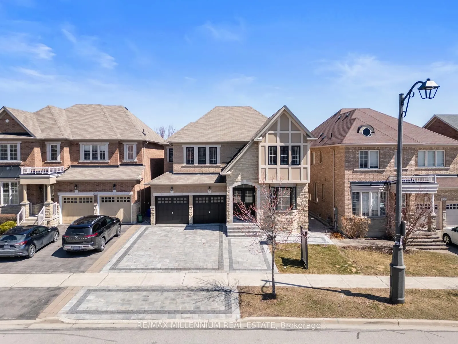433 Mavrinac Boulevard, ON L4G 0J8