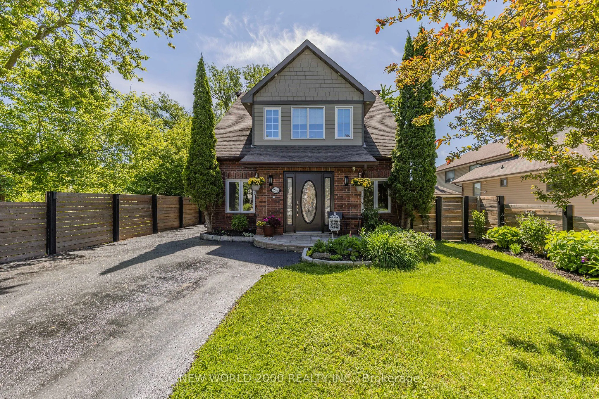 245 Lakeland Crescent, ON L4E 3A6