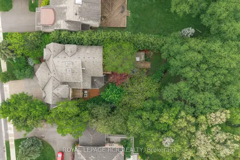 34 Garden Avenue, ON L4C 6L9