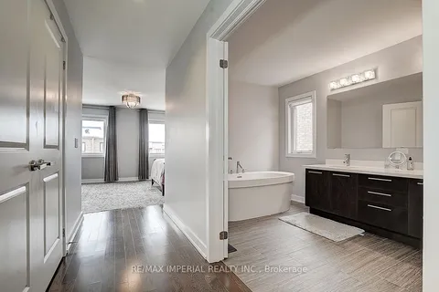 100 Dariole Drive, ON L4E 0Y8