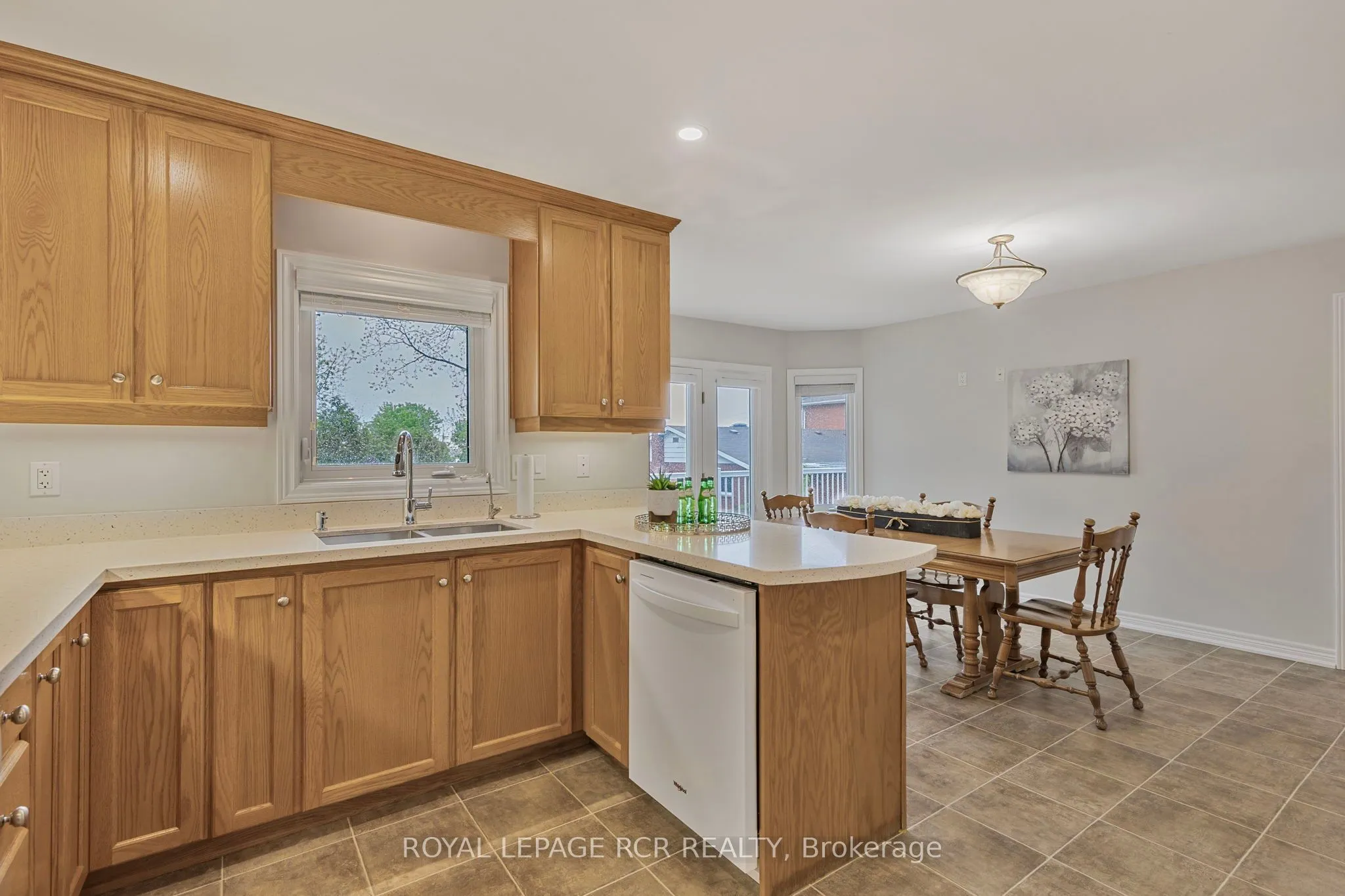 55 Nelson Street, ON L3Z 1E4