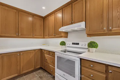 55 Nelson Street, ON L3Z 1E4