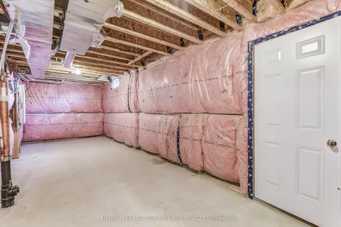 389 Boundary Boulevard, ON L4A 5E2