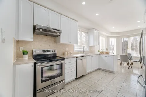 8 Townwood Drive, ON L4E 4Y3
