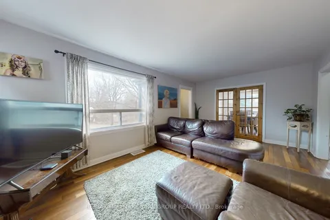 122 Gurnett Street, ON L4G 1P6