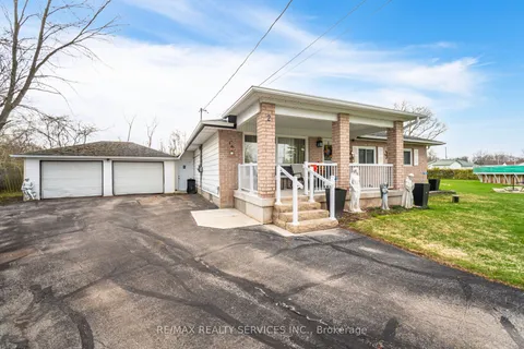 2 Isle Vista Drive, ON L0E 1N0