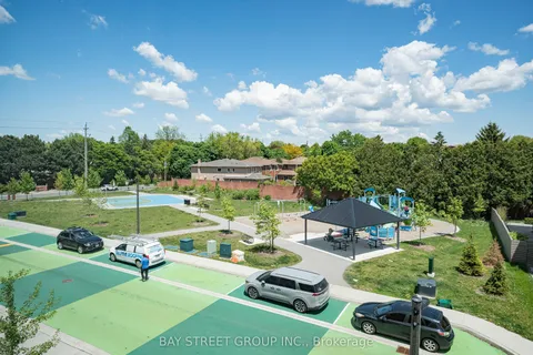 26 Harold Lawrie Lane, Markham, ON L3T 0G1