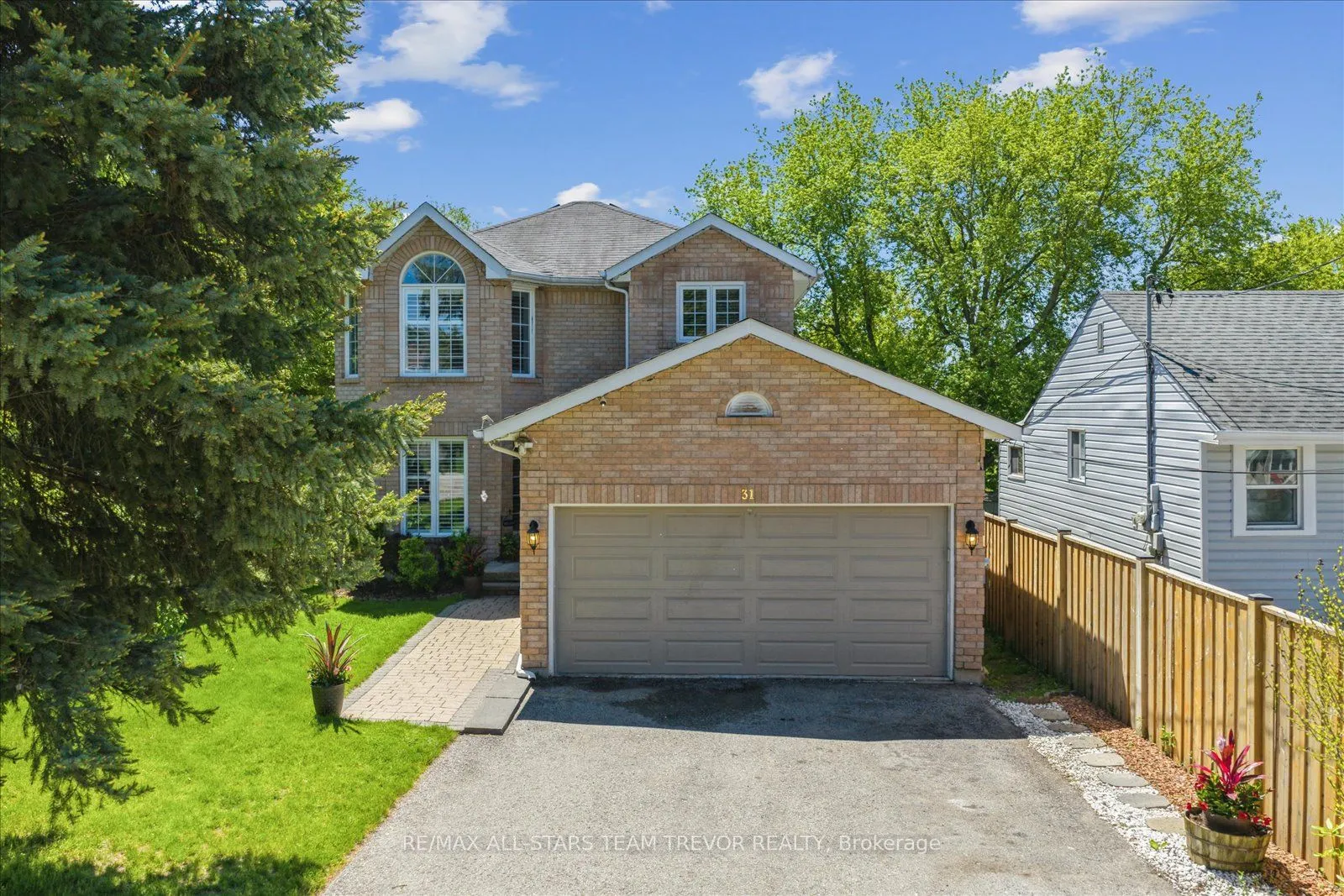 31 Riveredge Drive, ON L4P 2N8