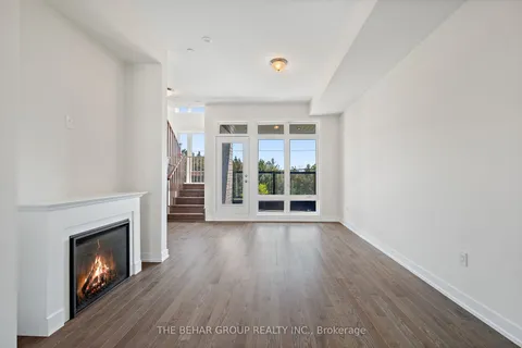 39 Credit Lane, ON L4E 1G9