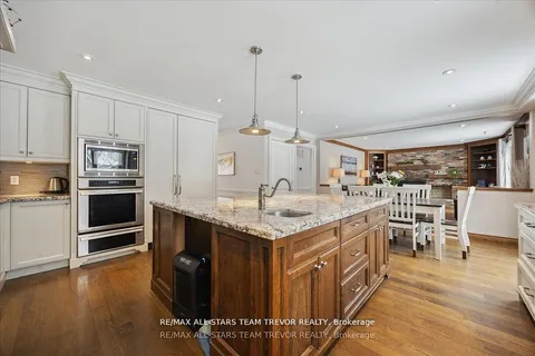 346 Bennet Drive, ON L7B 1G7