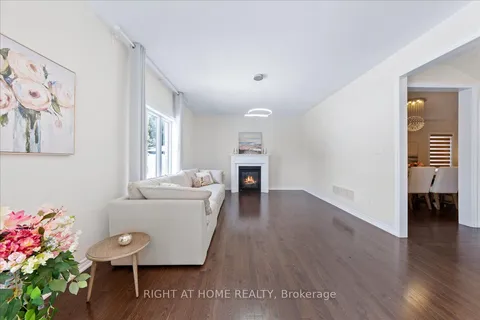 136 Noble Drive, ON L3Z 2A5