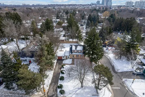 35 John Street, ON L3T 1Y1