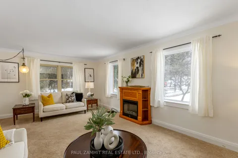 35 John Street, ON L3T 1Y1