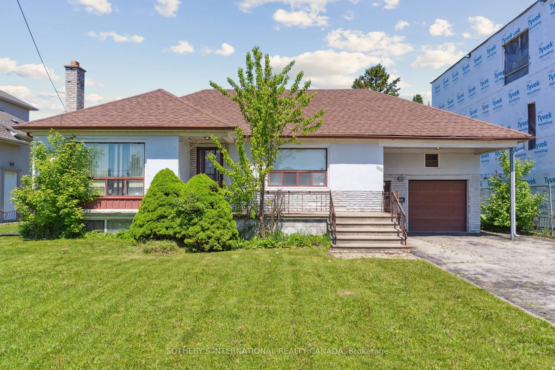 104 Crestwood Road, ON L4J 1A6