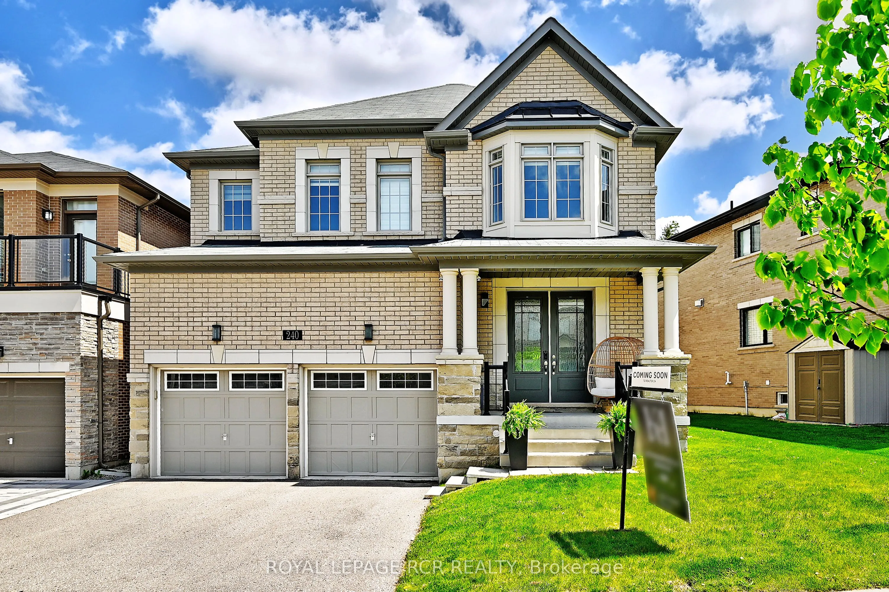 240 Conklin Crescent, ON L4G 0Z4