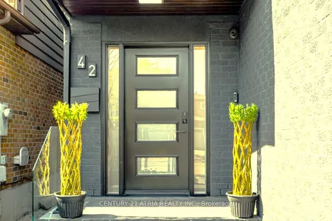 42 Coventry Court, ON L4C 8B8