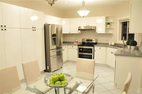 99 Clarendon Drive, ON L4B 3W5