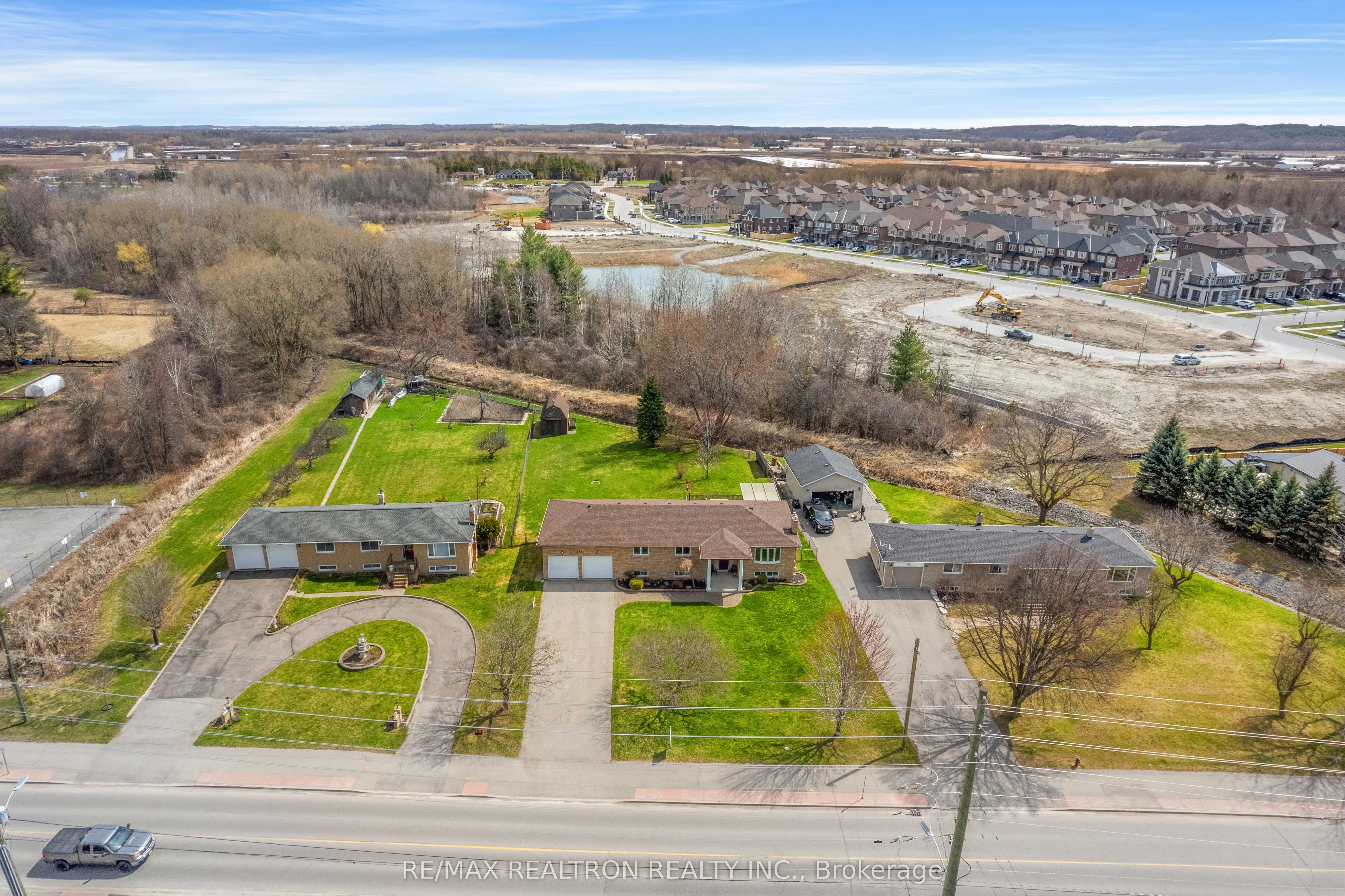 593 Simcoe Road, ON L3Z 4B4