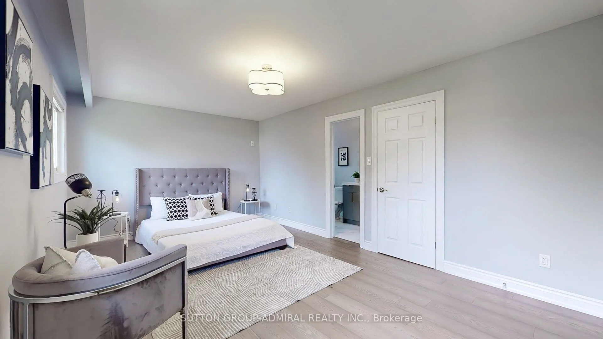 14 Thorny Brae Drive, ON L3T 3G4