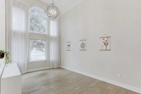 955 Portminster Court, ON L3X 1L8