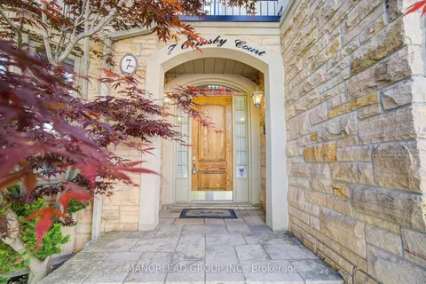 7 Ormsby Court, ON L4B 4P8