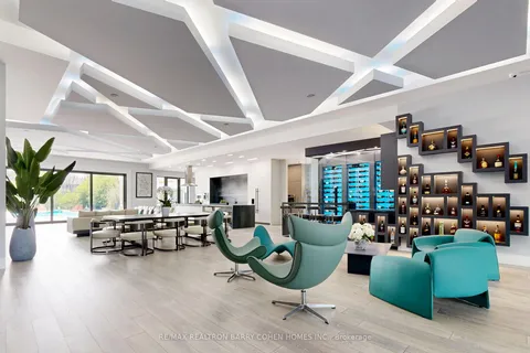 23 Hunters Glen Road, ON L4G 6W4