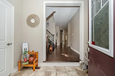 175 Barrow Avenue, ON L3Z 2A6