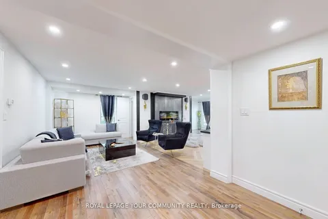 64 Machell Avenue, ON L4G 2R7